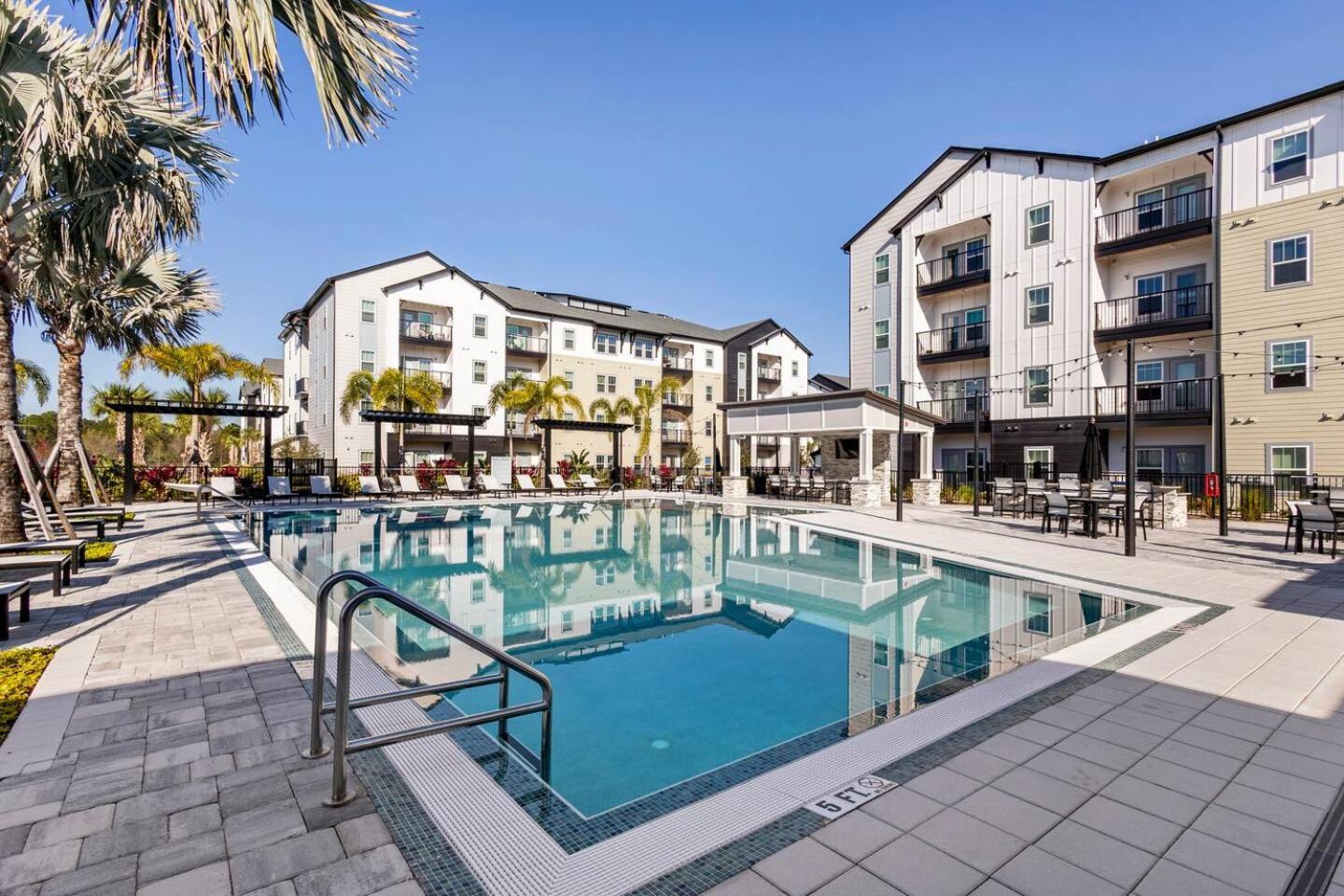 Complete Lush Green Apartment 10 Min To Parks Pets Allowed, Resort-Style Amenities Orlando Luaran gambar