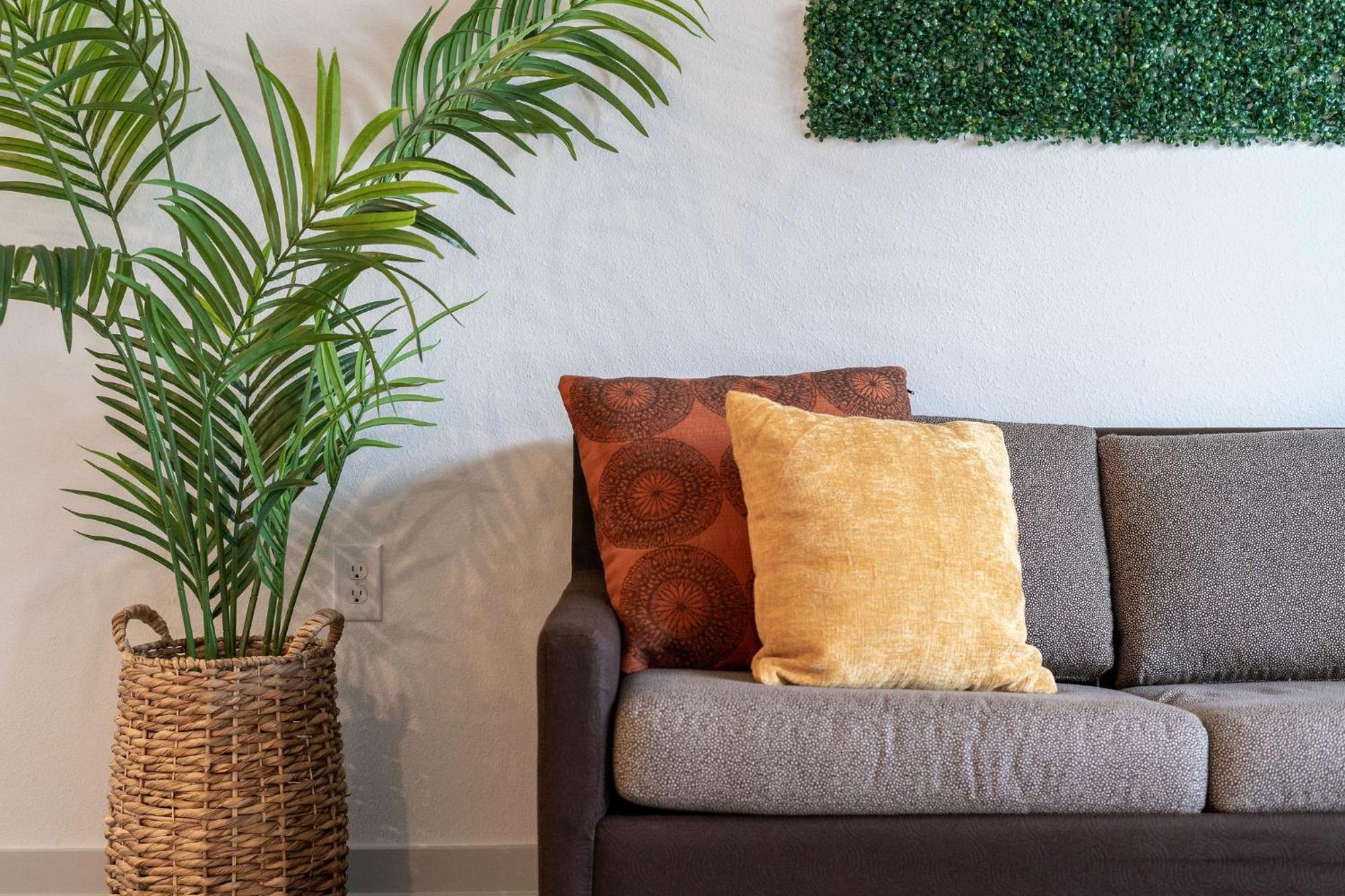 Complete Lush Green Apartment 10 Min To Parks Pets Allowed, Resort-Style Amenities Orlando Luaran gambar