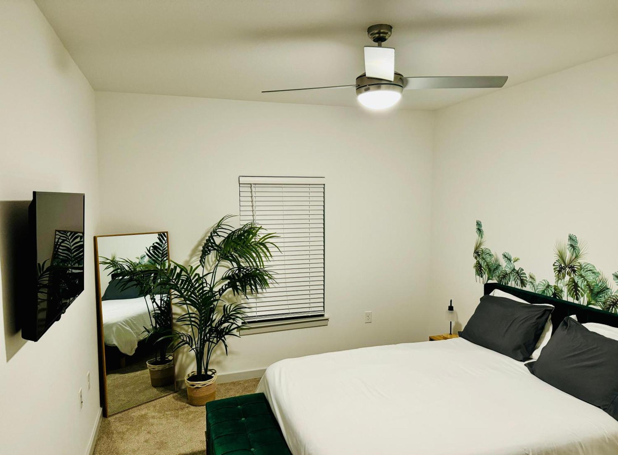 Complete Lush Green Apartment 10 Min To Parks Pets Allowed, Resort-Style Amenities Orlando Luaran gambar